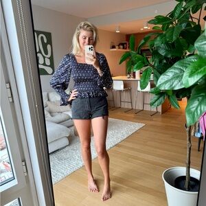 Elegant Blue Patterned Blouse
